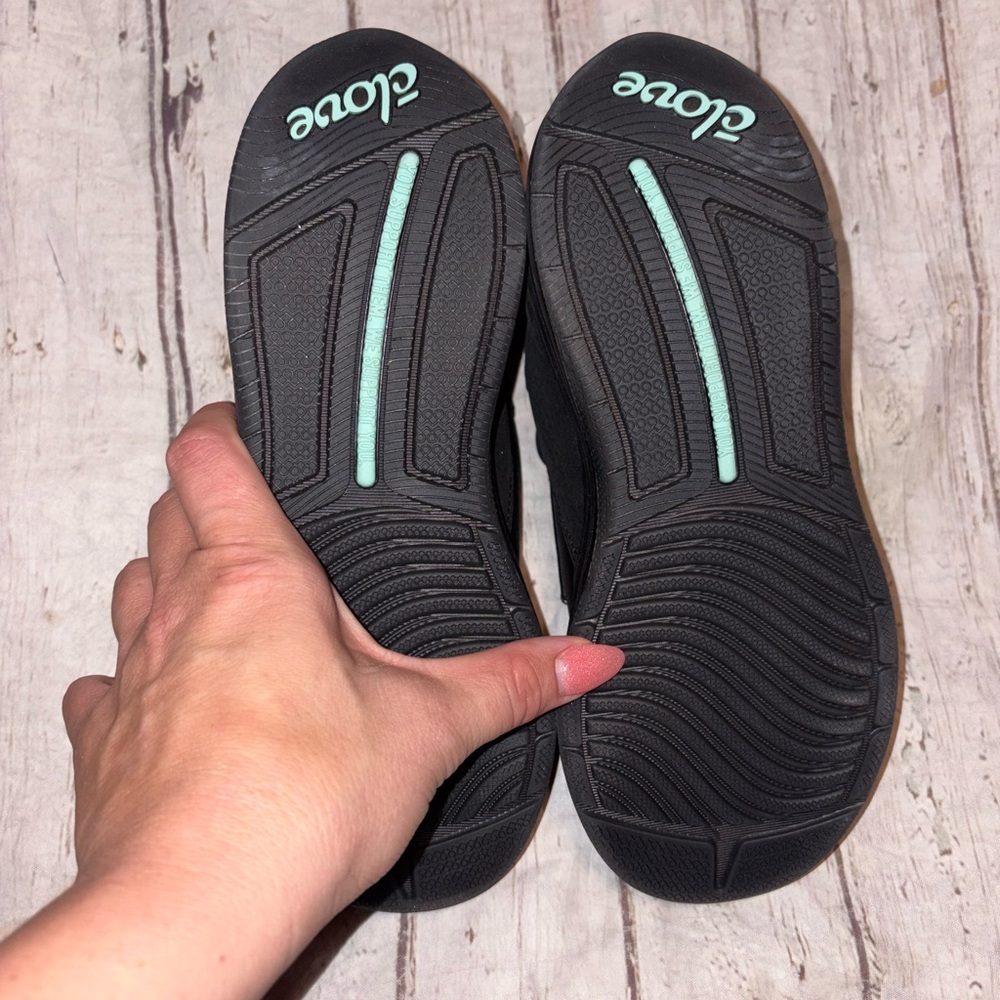 NEW! Clove comfy black sneakers nurses/medical staff 5.5 - Picture 4 of 4